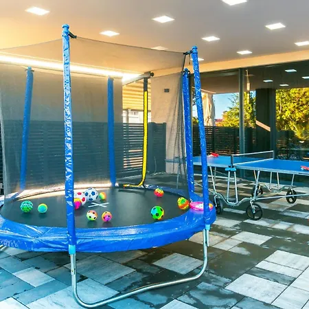 A'more Bijeca - App B6 - Mpolo